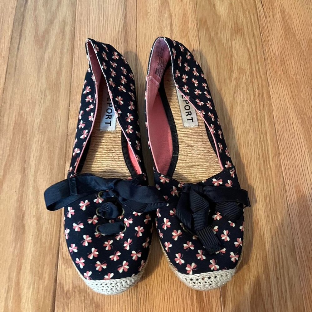 Report Flats Size 6 1/2